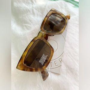 Urban Outfitters NWT Sunglasses, Rectangle, Cat Eye